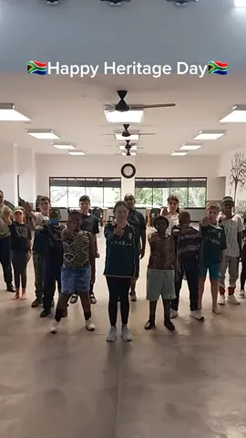 Celebrating Heritage Day with a dance trend, South African Style. 🇿🇦🇿🇦🇿🇦 #heritageday2022 #foryoupage #fyp #southafricantiktok #celebrate #motiondancers #dancetrend 