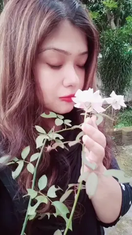 🖤🖤🖤🖤#followme❤️ #expression #foryoupage #unfrezzmyaccount🙏 #viral #supportme #anylaafroj #foryou #tiktokfamily #bdtiktok 