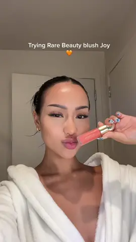 Ok now I need in more colors 🧡😳 #makeup #BeautyTok #rarebeautyblush #foryou #girls 