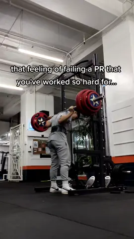 150kg squat fail. atleast i got my bros #motivation #powerlifting #GymTok #prfail #fyp 