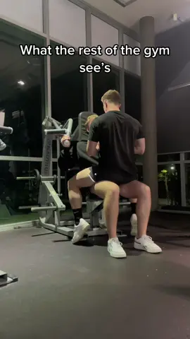 What would you do if you saw us filming? #suss #bodybuilding #Fitness 