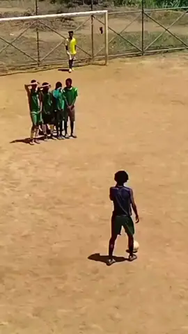 Pega essa chapada #vamosrir #tentenãorir #videoengracado #meme #funny #funnyvideos #viraltiktok #futebol #videoviral #football 