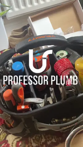 How to replace a standard kitchen tap #teamplumb #plumbing #plumber 