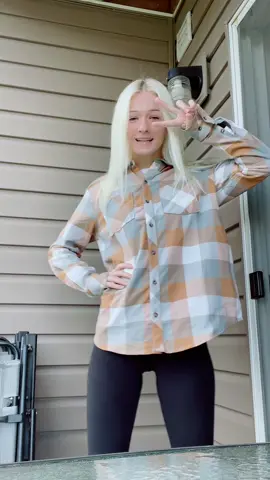 im 19 and fake body ⚠️ hey 🥰