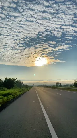 🌱หาเวลาพักผ่อนบ้างนะ🌱#chaingrai #มันดีมาก #เดินทาง #ธรรมชาติ #สดใส 