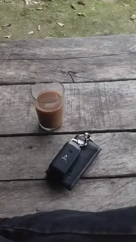 ngopi Santai #ngopisantuy #ngopiwoyyyy #jakarta #viralvideo #nyetirmobil #trevelmalam #follow #mentahanvideo #vidioviraltiktok #fyp #fypシ #follovers #like #likeabombshell #pajerosport #nongki 