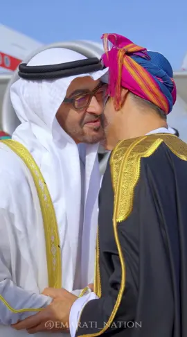 قيل في حُبّ الأخ: هو ذلك الجبل الذي أسند عليـه نفسي عند الشدائد، وكيف لا أُحبه وربُّ الكون قال فيه  