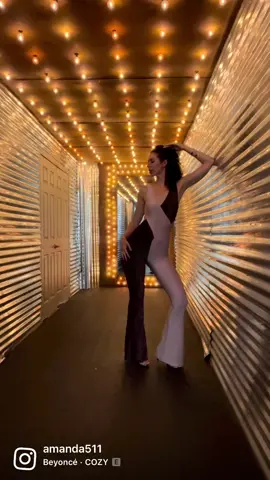 Cozy ✨ #HausLabsFoundation #Fitness #boxing #model #photoshoot #photographer #scout #modeltiktok #style #aesthetic #fashion #outfit #losangeles #nyc #foryou #fyp 