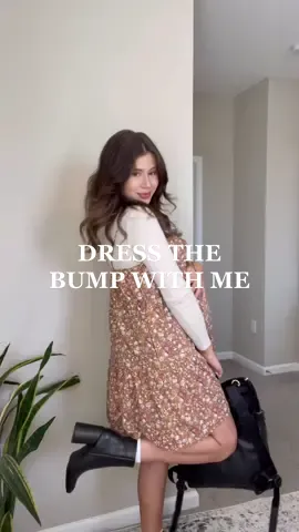 Dress the bump with me featuring my new diaper bag from @petuniapicklebottom’s new Twilight collection. ✨
