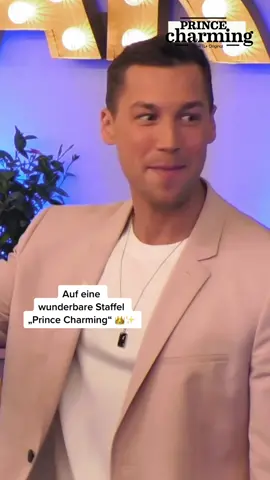 ENDLICH! 🥳 Die 1. Folge könnt ihr jetzt auf @rtlplus streamen. Wir wünschen euch ganz viel Spaß. 💜  Habt ihr die Folge schon gesehen? Wie fandet ihr sie? 👇  #PrinceCharming #PrinceCharming4 #Folge1 #RTLPlus 