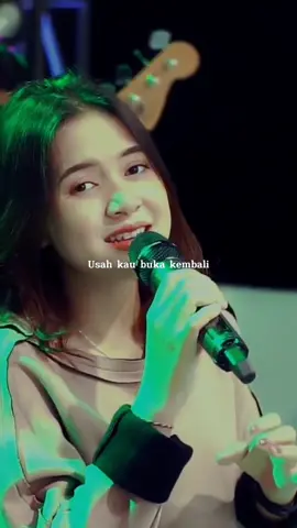 #terlambatsudah #sasyaarkhisna #dangdut #fyp #storywa 