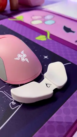 🚨Game Changer!!!🚨 Holy smokes, this tiny invention is life changing! I’ve been using this ergonomic wrist rest from @DELTAHUB all week, while playing @disneydreamlightvalley and I have no wrist or joint pain! I usually have to wear a wrist guard after gaming for a few hours and I haven’t had to since using this. Game changer for my photo editing as well, seriously EVERYONE needs one of these. 😍😍😍 Lights, goodies, & discount codes can be found in my link in bio 🎮   #gamer #cozygaming #DisneyDreamlightValley #deltahub #wristgame #wristrest