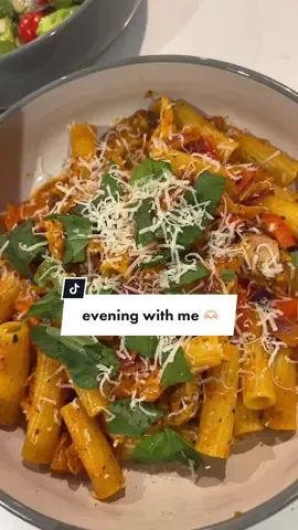 Chilled evenings are a VIBE #tiktok #fyp #Vlog #eveningvibes #eveningvlog #cooking #dinnerwithme 
