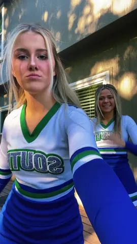 @ashlyn 💚💙