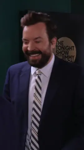 Robert De Niro isn’t afraid to throw hands. @FallonTonight 