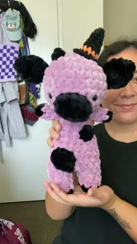 💜WITCH COW💜 what other spooky plushies should i make? 👀 #crochet#cow#witch#cowplushie#spookyseason#crochetcow#plushies 