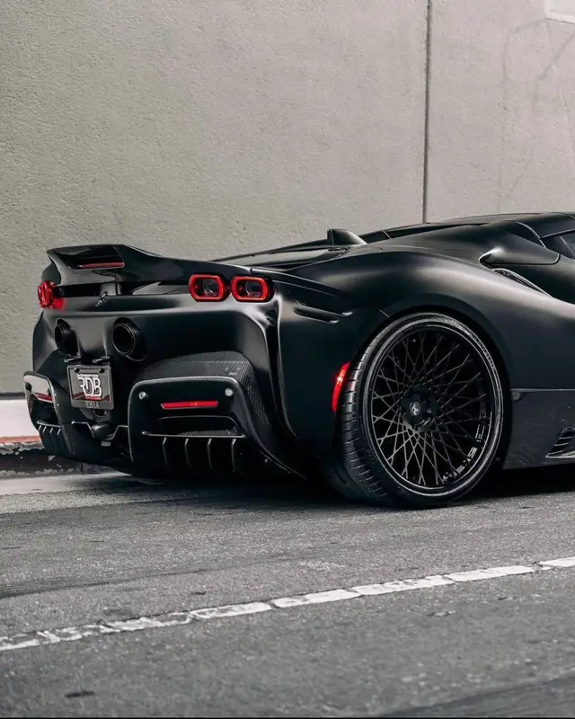 Black is back 🥷 #ferrari #ferrariclub #exoticcars #fastcars #carsoftik #carsoftiktok #carhub #cartok #carporn #carguy #supercar #supercars