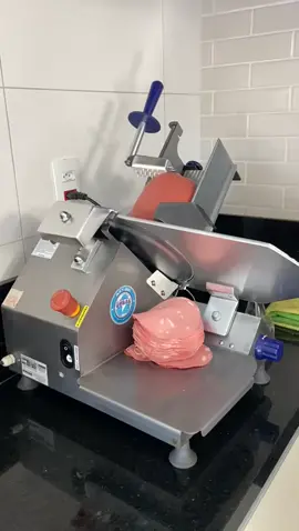 Sua Maquina está com problemas ? Não se preocupe nós temos uma equipe altamente qualificada , ligue agora mesmo e confirma nossas ofertas . Conserto de fatiadores de Frios com Taxa de Visita Grátis, Só Aqui na Sabrimaq Confira nossas Ofertas e seja você também nosso cliente ligue agora (11) 997942990 Whatsapp 