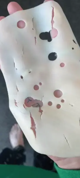 If you dont tell them, youre not really their bestie #fyp #foryou 