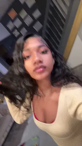 I FOLLOW ALL COMMUNITY GUIDELINES 