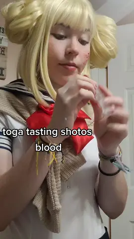 he's hot and cold🚫FAKE BLOOD🚫#myheroacademia #mha #togahimiko #togacosplay #anime #cosplayer 