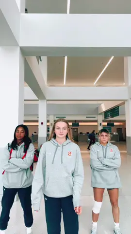 WE OUTTTTTTTT #hurricaneian #delay #cuse 