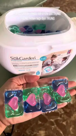 Xà bông giặt đồ 3in1 siêu thơm xài rất là tiện khách nha, hương lavende mùi rất sang, khách xài xà bông này rồi mà ghiền không muốn xài xà bông khác đâu ạ! Bảo đảm luôn ạ! Nhìn nó cưng nó xinh xắn gì đâu luôn á nha!Zalo-0944339081-fanpage- Tố Uyên- Gia dụng thông minh nội địa Trung