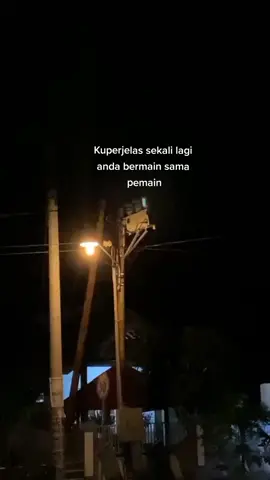 silahkan penuhi dengan kata² berkelazz kalian😎#fyp #viral #storywhatsap #storywahtsappkeren #storykatakata #storysindiran 
