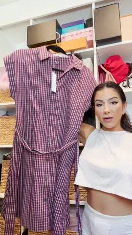 help me get rid of my ugly clothes #closetcleanout #organization #dailyvlog #homeorganization 