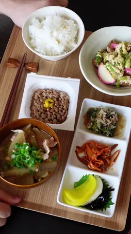日本の朝食”Japanese style breakfast “For Japanese, it's a meal every morning.#JapaneseFood #Yummy #musttry #Fyp #cooking #FoodTok #recipesoftiktok #breakfast 