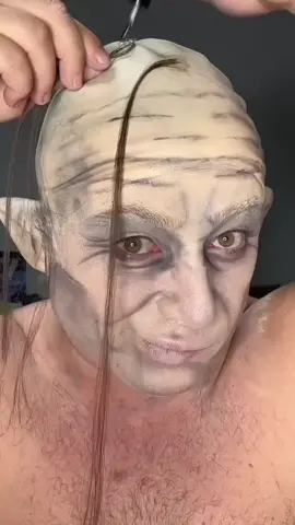Antwort auf @user665511 Heute ist Gollum dran 😍 @how2shirli übernimmt heute für mich 😁 #farbenblind #halloween 