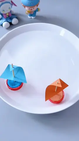 DIY small sailboat that can drift#handmade #easydiys #creativhandmade #forkids😋 #kidsdiy #parentchildhandmade #recycle #usa 