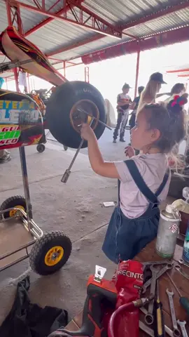 La pasión y el amor por estar al volante  se hereda y se comparte en familia ❤️