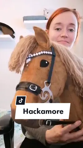 Making a hackamore bridle for a custom order hobbyhorse. #customorder #plushhorse #arttoy #handcraft #hobbyhorse #käpphäst #stickhorse #steckenpferd #keppihevonen #hobbyhorseartist #makingof #bridle #horsetack #tackmaker #hackamore #hackamorebridle 