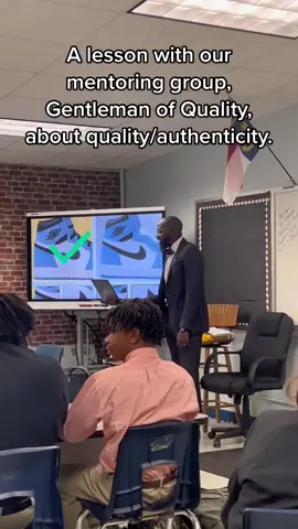 Some of y’all need to take this class 🤧 @Mr.Moore #sneakers #sneakerhead #nike #jordan #fake