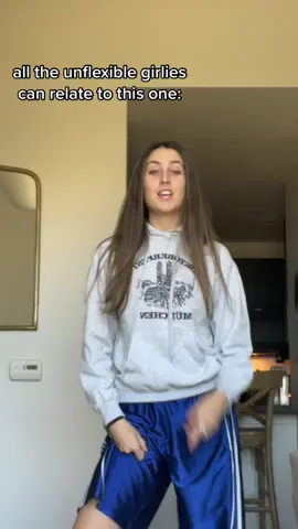 kicking my leg? Super high. Holding it there? Giving nothing. #fyp #trend #unflexible #ballet #andGO #ihopeyourhungry 