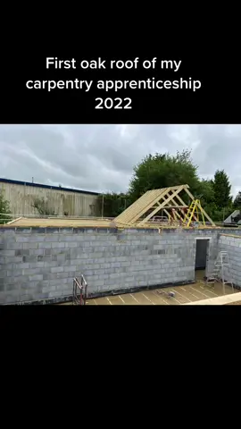 Long journey ahead 😎👀#carpentry #carpenter #apprentice #apprenticeship #oak #roof #fyp 