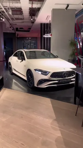 #mercedes #amg #dubai #cafe 