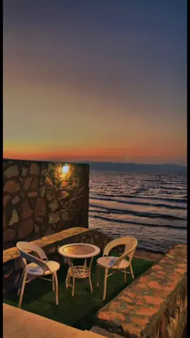 مطرح ما تلاقي ضحكتك إبني بيت واسكُن فيه♥️.#تبوك_الان #تبوك_حقل_شاليهات_حقل #الهاشتاقات_للشيوخ 