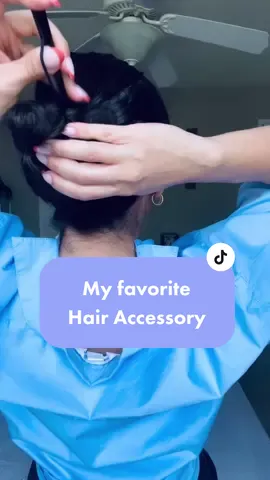 This hair accessory is from @LOCALOC It’s also really good to use for the gym. Check this video out how it works while Im doing CrossFit. @gisellegonzalezq  