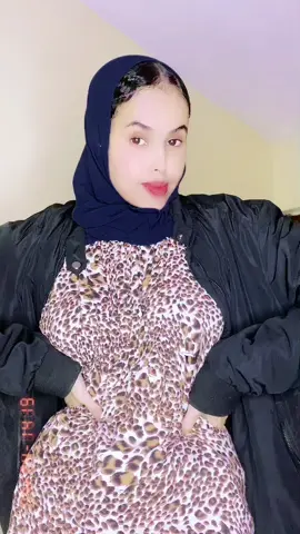 #greenscreenvideo #somalitiktok #fahmo_ficaneey #somalitiktok #Duet 😂