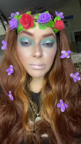 Day 3 🧚‍♀️ #31daysofhalloweenmakeup #day3 #andGO #checkmeout #imafairy🧚‍♀️✨ #makeupchallenge #trending #challengeaccepted #itsspookyseason #i❤️halloween #halloweenlooks2022 #beginnerlooks #itsoctober #1sttimelook #aspiringmua #makeuplover #makeupaddict #fyp #fypシ゚viral #followme #yourztruly_mel #shaolinstoothfairy🧚‍♀️ #livelaughloverepeat 🫶💋