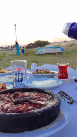 #rakısevenler #rakı #tiktok #rakımasası #rakimeclisi #rakısofrası #rakısofrası #rakılıgeceler #rakıönemli #rakıönemli #rakıkeyfi #rakıcandır 