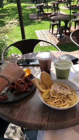 Brunch date with our jowa besties!! Use this video to prank your friendssss #fyp 