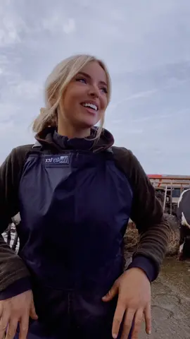 My new waterproofs 😂might not be the looking but they keep me dry #countrylife #Outdoors #outdoor #farming #argi #femaleagri #animals #femaleagri #femalefarmers #countrywear 