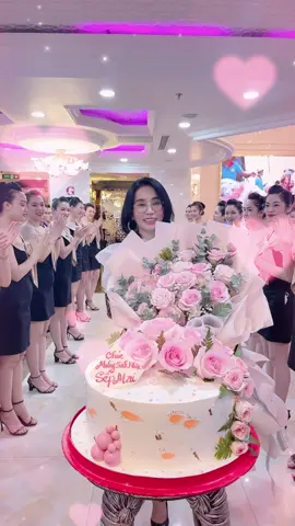 Chị luôn tự hào và ghi nhận tất cả những tình cảm mà các em đã dành cho chị 🥰 #Mailisa