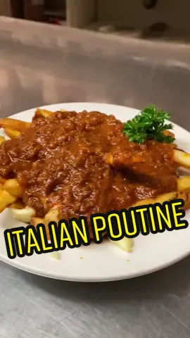 What do you think? Would you try this?🤔 #poutine #FoodTok #moncton #newbrunswick #monctonnb #cooking #monctonnewbrunswick #foodtiktok #pov #viral #viralvideo #Foodie #canadian #chefthomson #fyp #fy 
