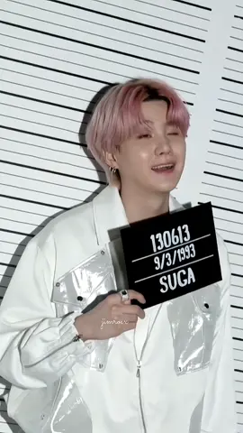 @Rossie Is Yoongi your bias or wrecker?