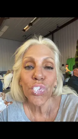 #italian #zeppoli #manalapan #poweredsugar #sugarlips #feastofsangennaro #dessert #zeppolis #blonde #grandmasoftiktok #grandma #natalie #sarabella #italianamerican #sugarkiss 