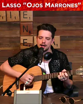 @lasso nos interpretó su canción más famosa del momento “Ojos marrones” 👀🤩en versión acústica🎸🎶 ¿Ya estas listo para el #FestivalMultiverso?  🪐�